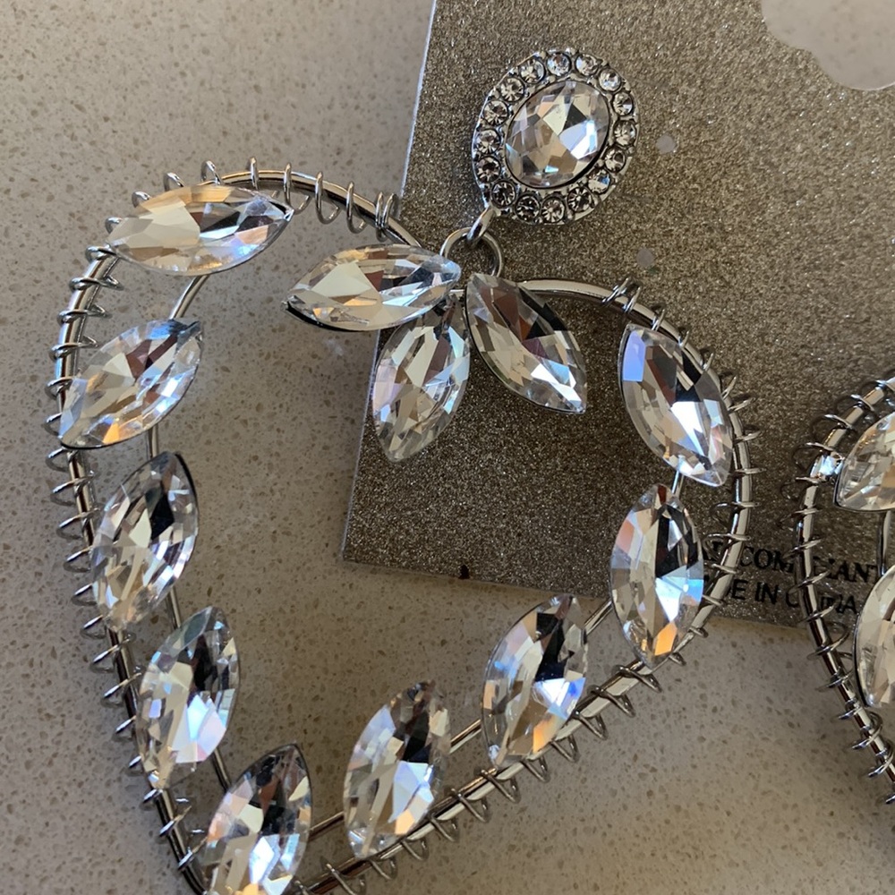 Natasha‎ Couture Crystal Heart Earrings - Picture 6 of 7